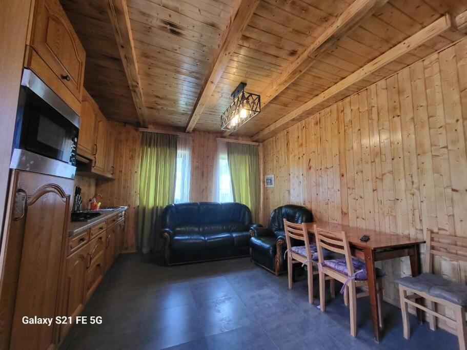 הוילה קזבגי Peak House מראה חיצוני תמונה